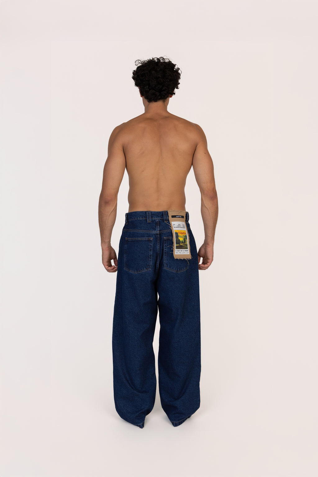 C008 BAGGY JEANS