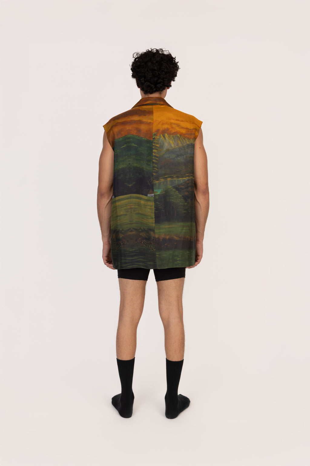 C010 SLEEVELESS SILK SHIRT