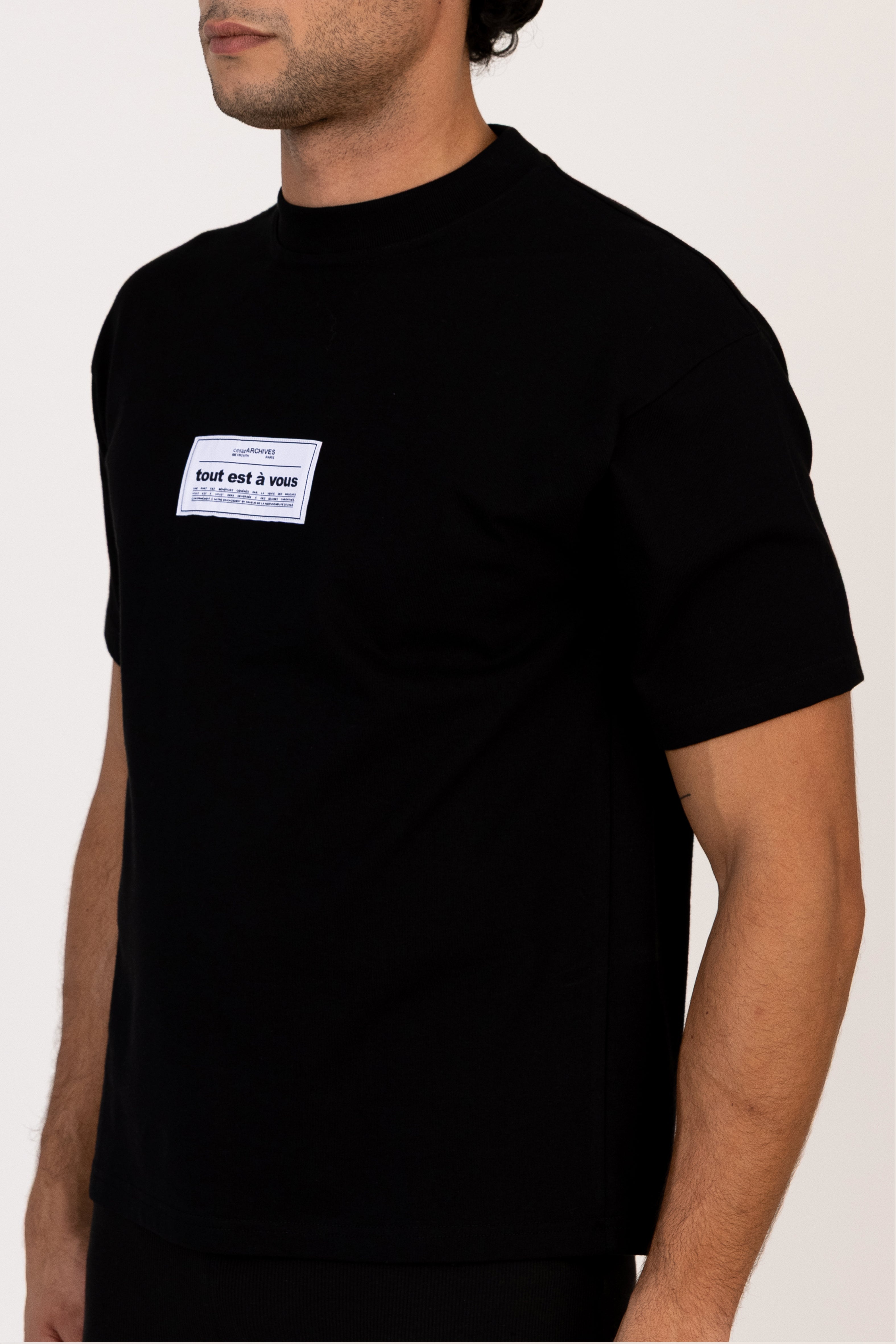 T003 OVERSIZED T-SHIRT