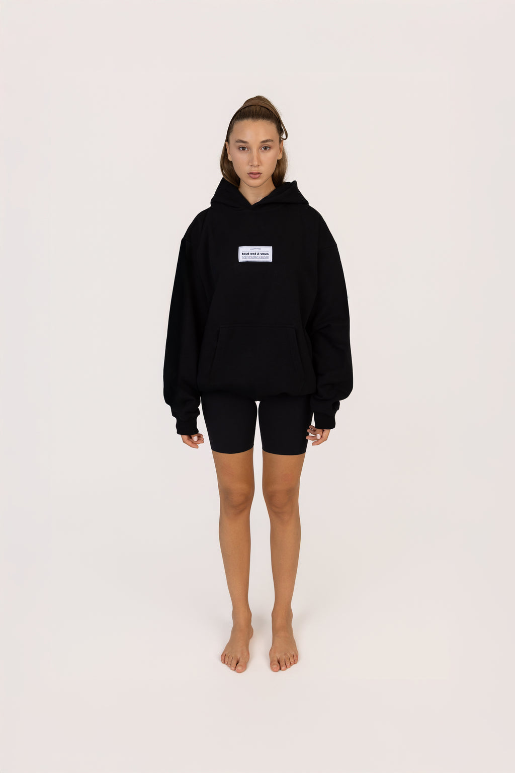 T004 OVERSIZED HOODIE