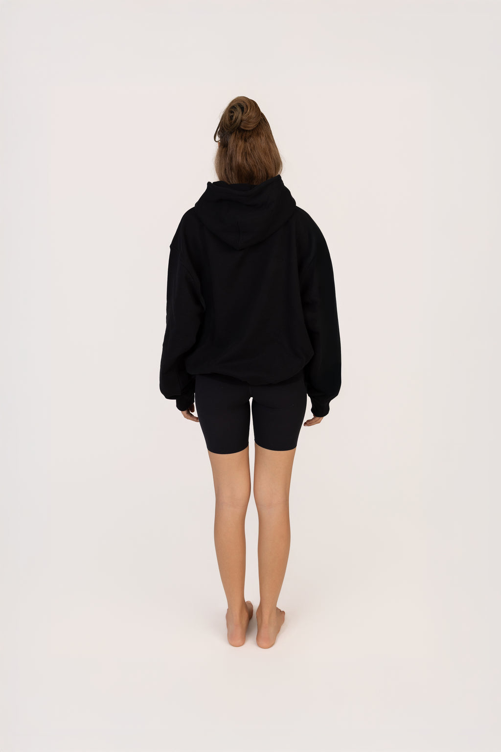 T004 OVERSIZED HOODIE